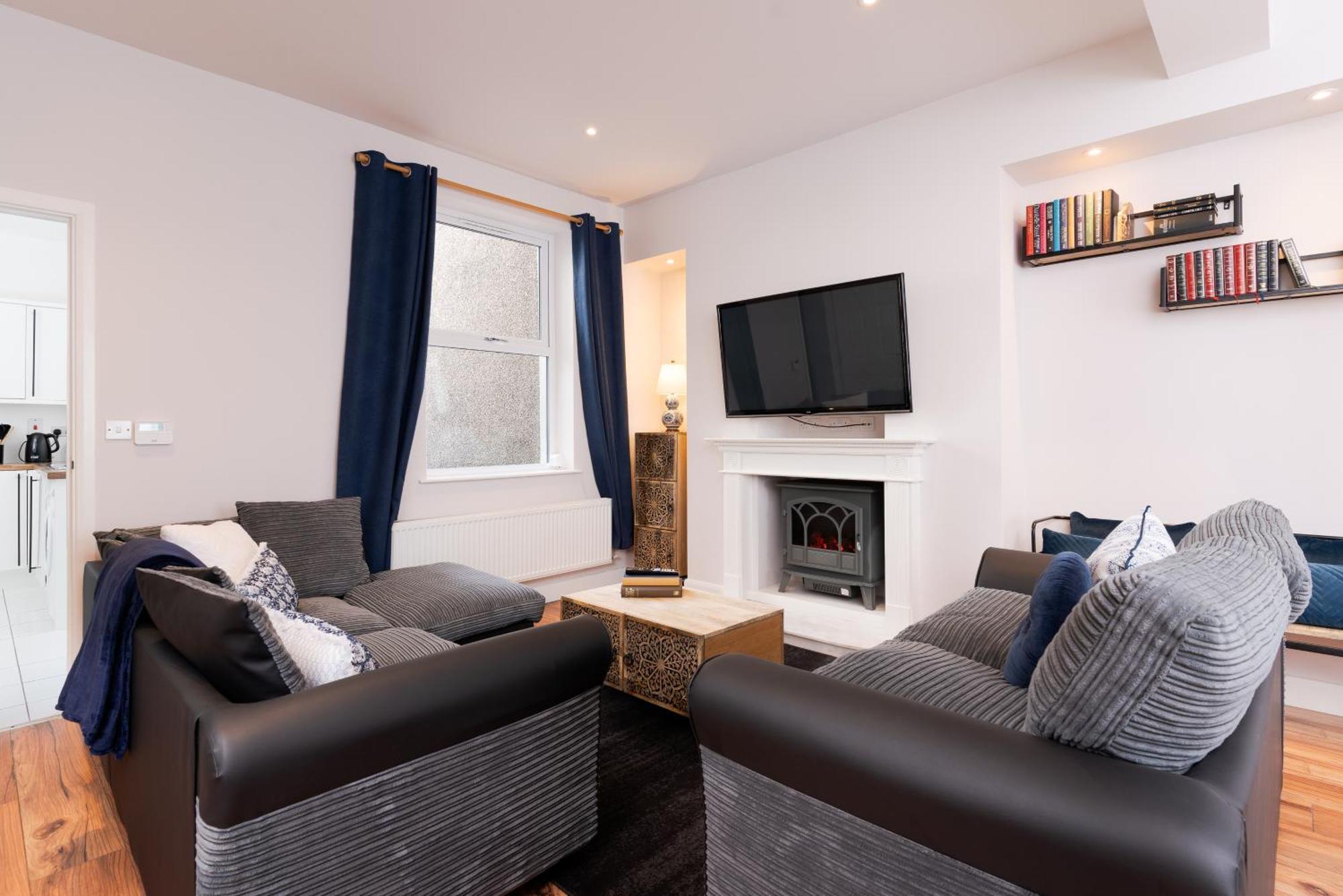 Ty Gwladus A Einion By Wales Escapes Villa Glyn Neath ภายนอก รูปภาพ